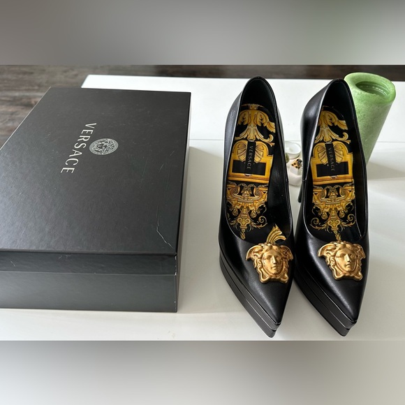 Versace Black Leather Gold Tone Medusa Palazzo Platform heel - Picture 2 of 4